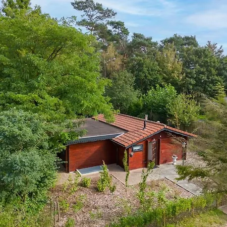 Spacious Wooden With Infra-red Sauna At Veluwe Nyaraló Putten