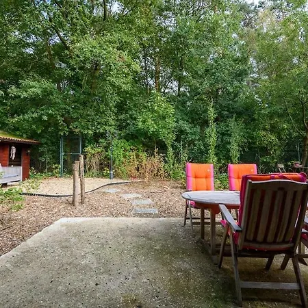 Spacious Wooden With Infra-red Sauna At Veluwe