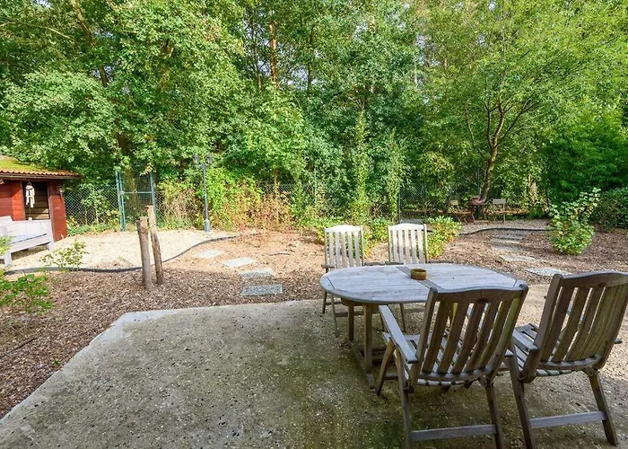 Tatil Evi Spacious Wooden With Infra-red Sauna At Veluwe Putten