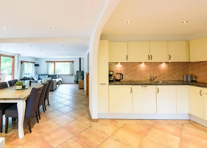 Spacious Wooden With Infra-red Sauna At Veluwe *