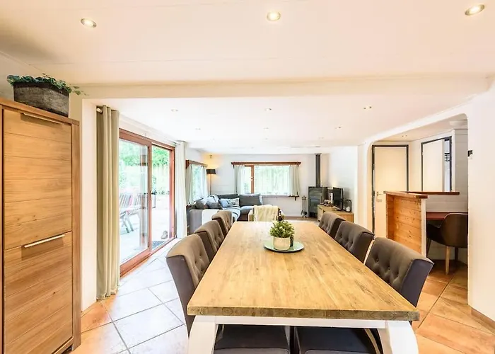 Spacious Wooden With Infra-red Sauna At Veluwe *